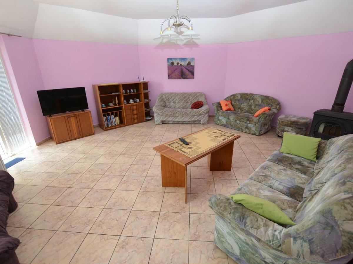 Comfortable Detached House With Large Garden Villa Klokoci Eksteriør bilde